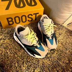 Yeezy 700 Wave Runners (Authentic)